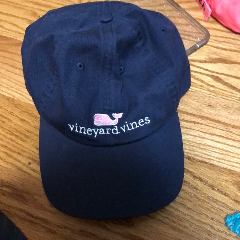 Vineyard vines cap